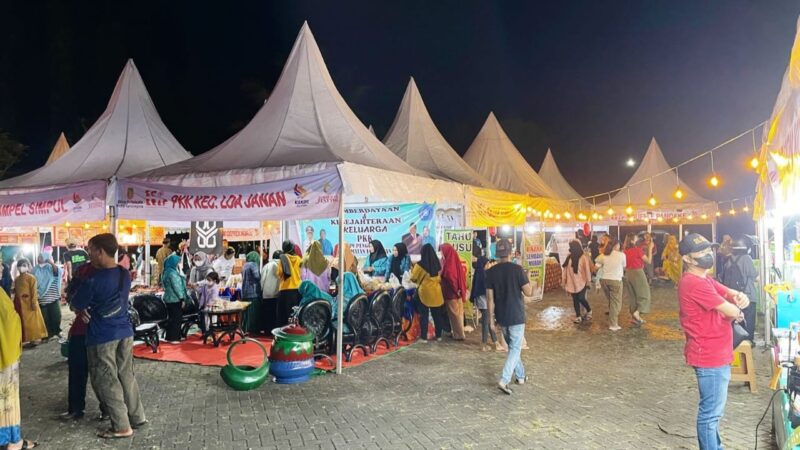 Suasana Festival dan Pasar Rakyat Loa Janan