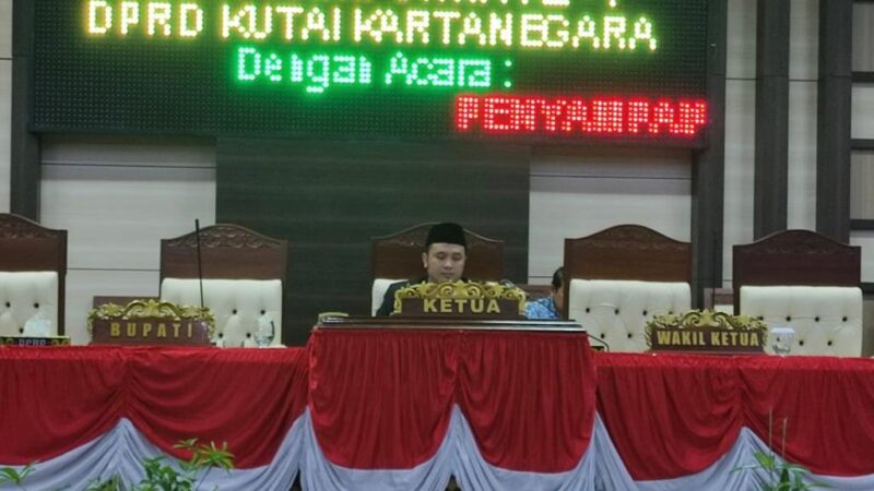 Siswo Cahyono Pimpin Sidang Paripurna di DPRD Kukar