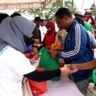 Warga berbondong-bondong datangi lokasi pasar murah
