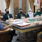 Bupati Kukar Edi Damansyah saat melakukan pertemuan bersama IDI Kukar (Istimewa)