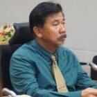 Sekda Kukar Sunggono saat menghadiri FGD secara virtual