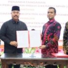 Serah terima naskah belanja hibah dari Pemkab kepada KPU dan Bawaslu Kukar