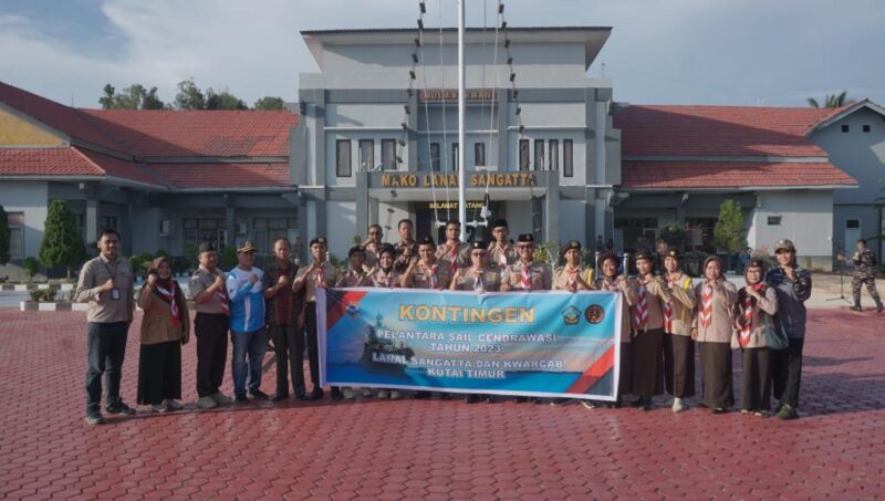 Peserta Pelayaran Lingkar Nusantara  XI usai mengikuti upacara