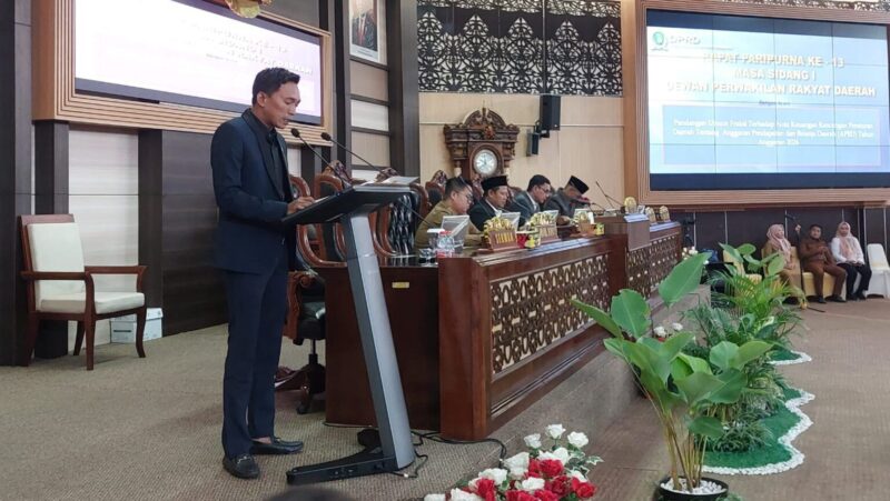 Sidang paripurna di DPRD Kukar