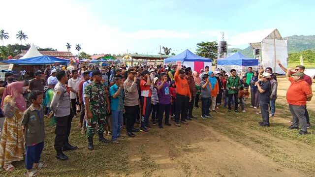 Kemeriahan HUT ke-20 Desa Selangkau