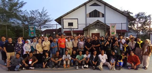 Penutupan pertandingan bola basket