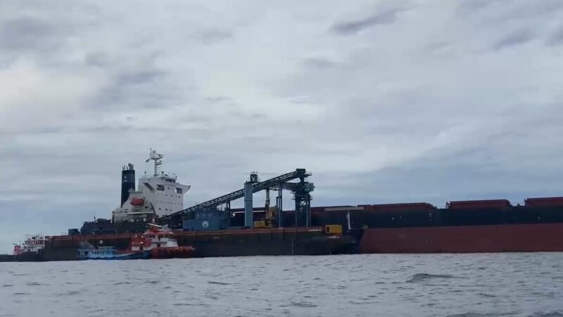 STS bongkar muat Muara Jawa