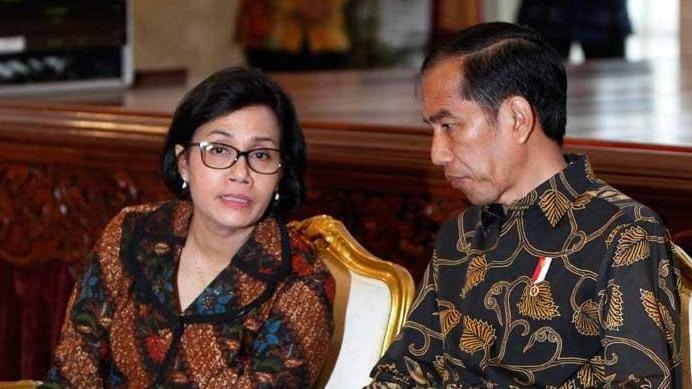 Menteri Kuantan, Sri Mulyani bersama Presiden RI, Joko Widodo