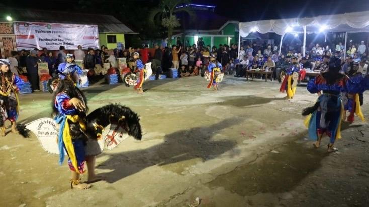 Kesenian kuda lumping di Kelurahan Maluhu (istimewa)