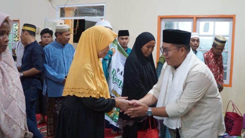 Wail Bupati Kukar, Rendi Solihin sahur Bersama masyarakat