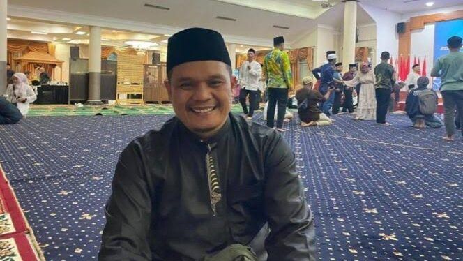 Muhammad Taufik Nurohman - Kepala Desa Sambera Baru