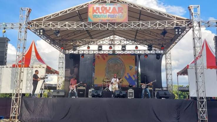 Ilustrasi panggung Festival
