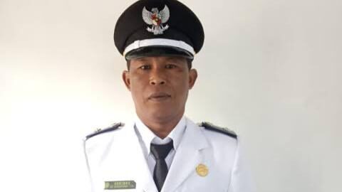 Sukarno - Kepala Desa Loa Sumber