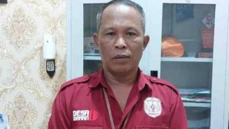 Sukarno - Kepala Desa Loh Sumber