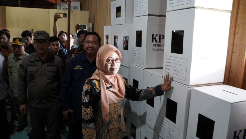 Peninjauan logistik di KPU Mahakam Ulu