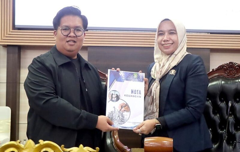 Rapat Paripurna DPRD Kukar, Agenda Penyampaian Nota Keuangan Raperda Tentang APBD Perubahan 2024