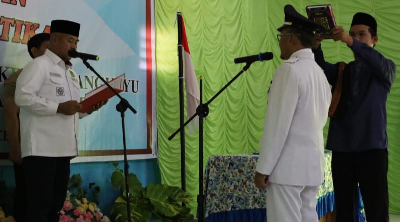 Pelantikan Pj Kepala Desa Makarti Kecamatan Marangkayu