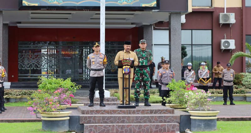 Bupati Kukar Pimpin Apel Operasi Ketupat Mahakam 2025