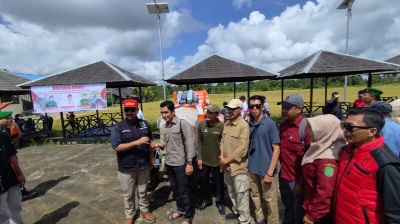 Bupati Kukar Edi Damansyah melakukan kunjungan kerja ke Kecamatan Loa Kulu