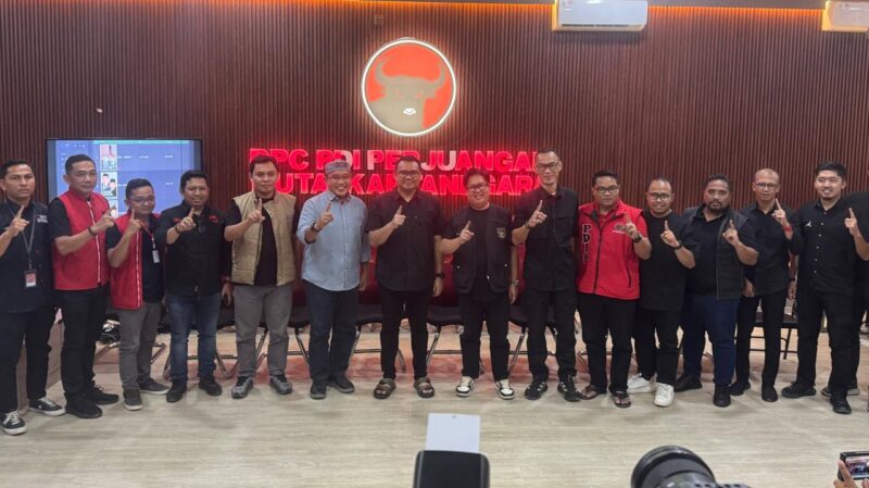 Deklarasi kemenangan Aulia-Rendi do PSU Pilkada Kukar