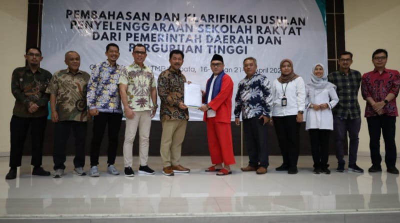 Sekda Kukar, Sunggono menghadiri pembahasan usulan Sekolah Rakyat