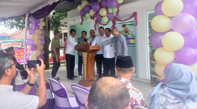 Peresmian Unikarta Mart