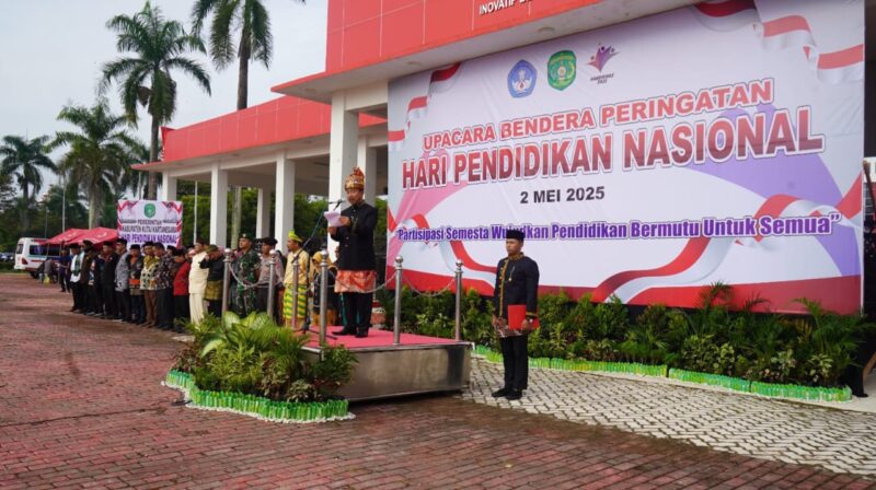 Upacara Peringatan Hardiknas 2025