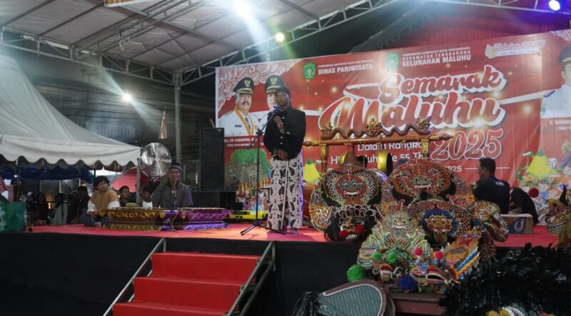 Lurah Maluhu, Tri Joko Kuncoro saat memberikan sambutan