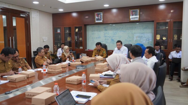 Rapat penguatan pelayanan kesehatan dan kebijakan BPJS