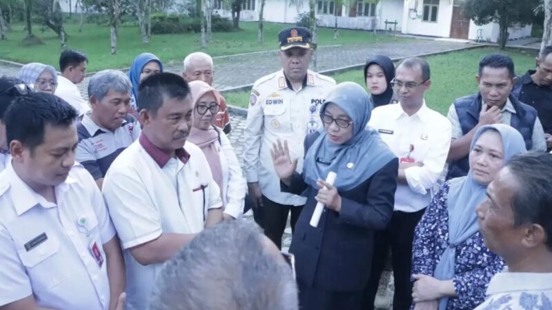 Kunjungan lapangan yang dllakukan DPRD dan Pemprov kaltim