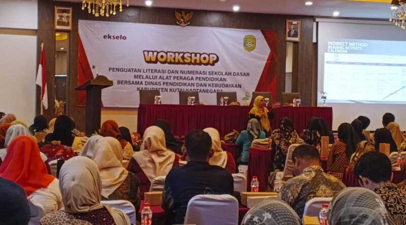 Workshop penguatan literasi dan numerasi yang digelar Disdikbud Kukar