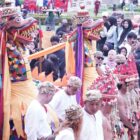 Prosesi Mengulur Naga