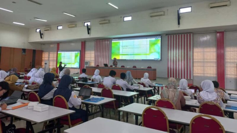 Workshop Pembuatan Film Dokumenter yang diselenggarakan Disdikbud Kukar