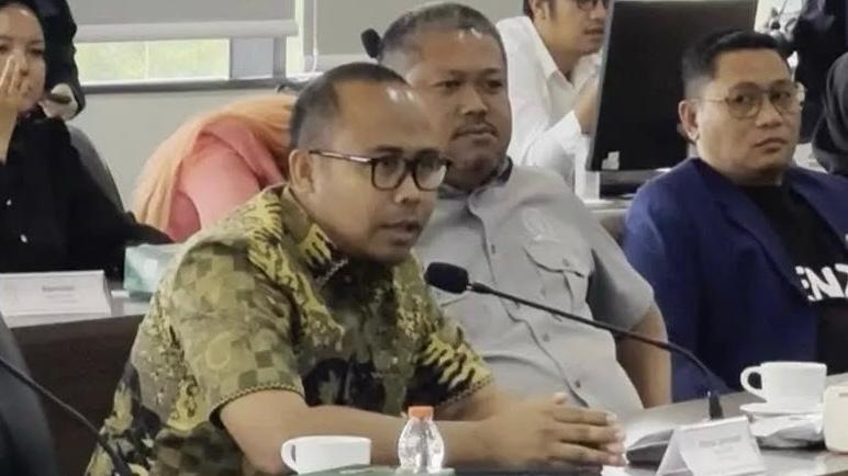 Anggota DPRD Kukar, rahmat Dermawan saat berbicara dalam rapat bersama Otoritas IKN