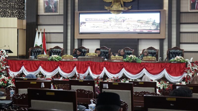 Rapat Paripurna DPRD Kukar