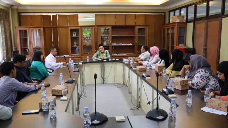 Audiensi DPRD Kukar bersama tenaga kesehatan PPPK paruh waktu