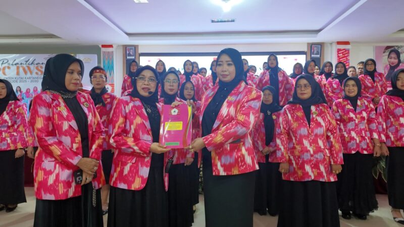 Pelantikan PC-IWSS Kukar (Humprop DPRD Kukar)