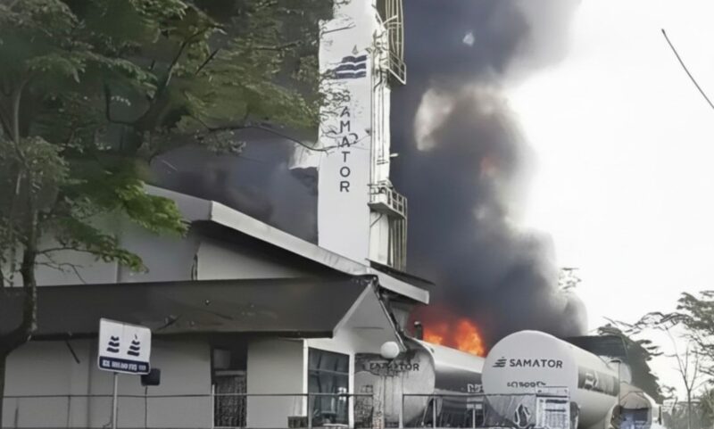 Kebakaran di area Stasiun Pengisian Gas milik PT Samator Kecamatan Samboja Barat (Latif)