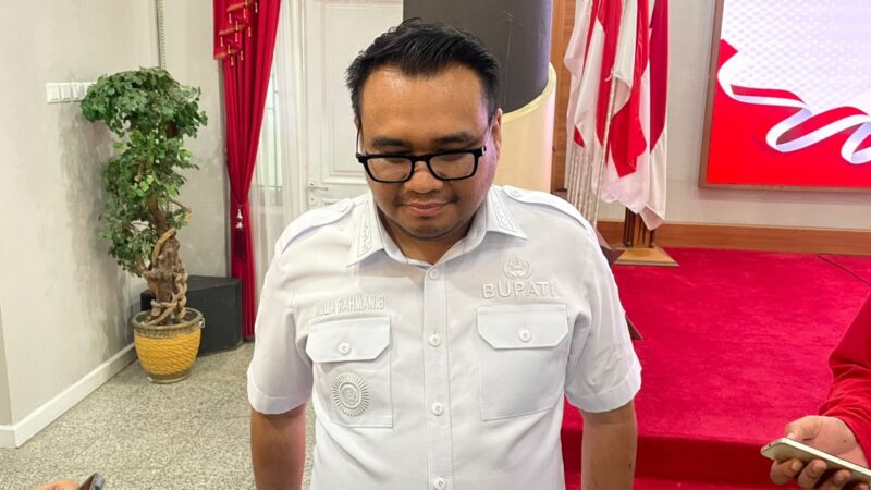 Aulia Rahman Basri - Bupati Kukar (Latif)