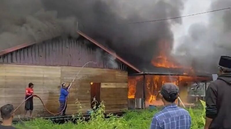 Api melalap permukiman rumah warga di Kecamatan Anggana (Istimewa)