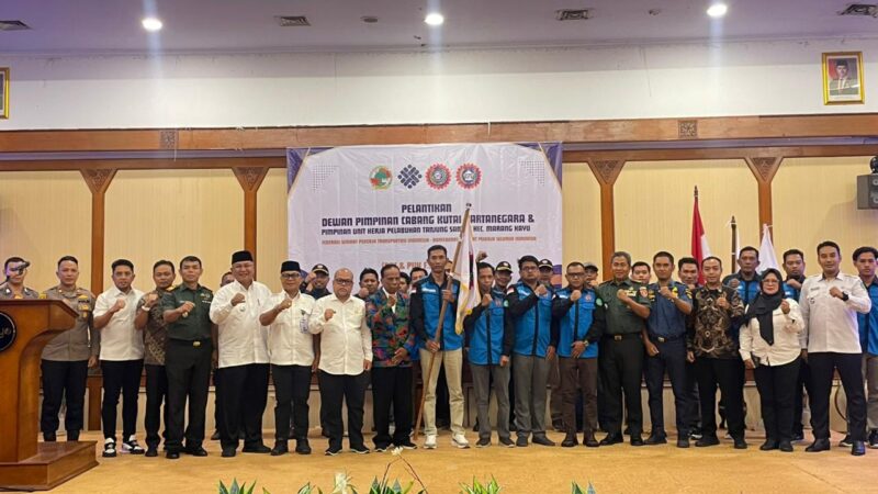 Pelantikan pengurus DPC dan PUK FSPTI–KSPI Kukar (Latif/Eksposisi)