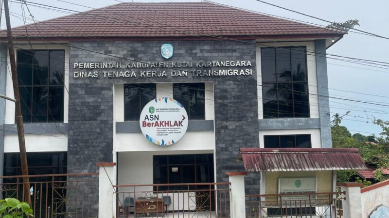 Gedung Kantor Distransnaker Kukar (Latif/Eksposisi)