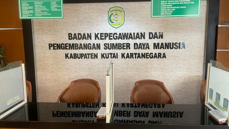 Kantor Dinas Badan Kepegawaian dan Pengembangan Sumber Daya Manusia (BKPSDM)  Kutai Kartanegara (Latif/Eksposisi)