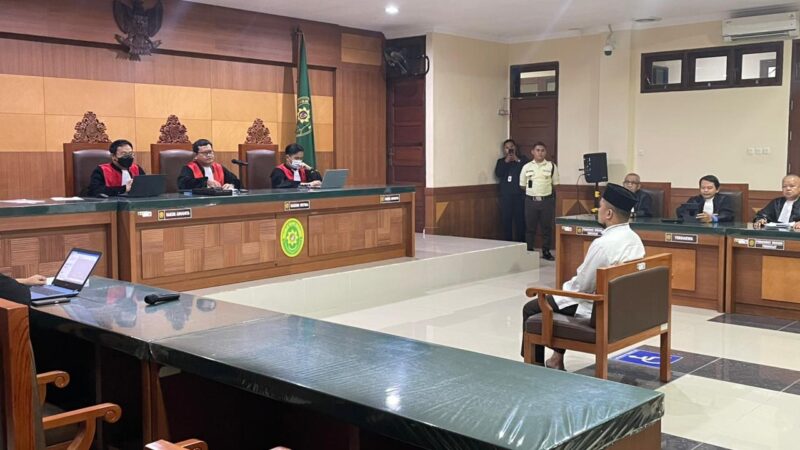 Sidang pengucapan putusan perkara pelecehan terhadap tujuh santri (Latif/Eksposisi)