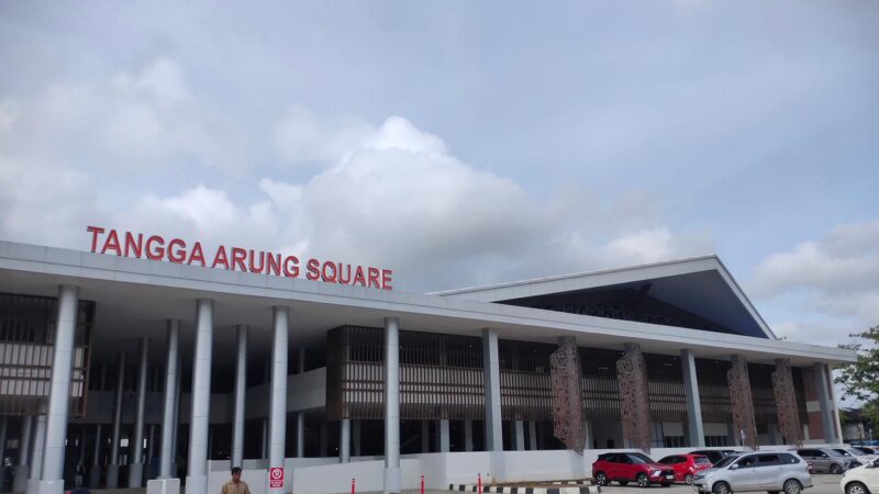 Lapangan parkir Tangga Arung Square (Latif/Eksposisi)