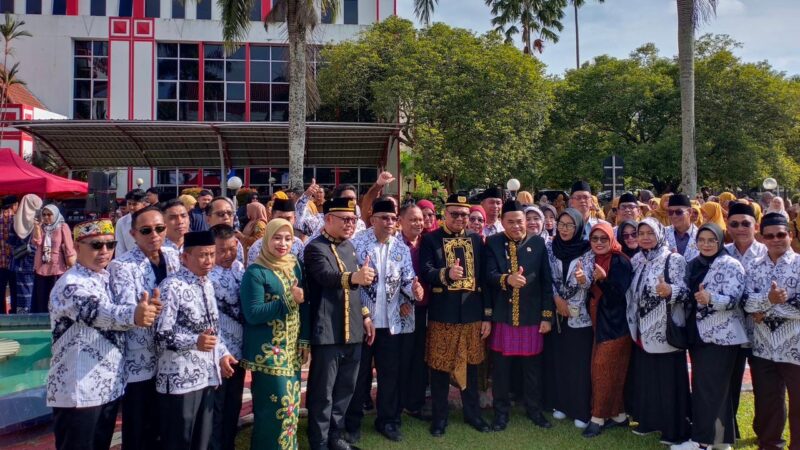 Upacara Hari Pendidikan Nasional di Kabupaten Kutai Kartanegara (Latif/Eksposisi)