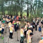 Kegiatan penanaman mangrove di Pantai Tanah Merah Samboja (Istimewa)