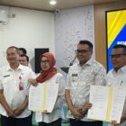 Penyerahan Instruksi Bupati Kutai Kartanegara terhadap LHP Pemkab Kukar tahun 2025 (Latif/Eksposisi)