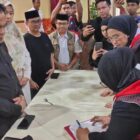 Penandatangan kesepakatan tuntutan penyelesaian kasus kekerasan seksual yang dilayangkan oleh TRC PPA Kaltim (Latif/Eksposisi)