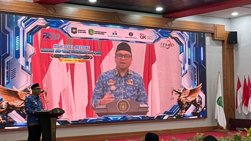 Bupati Kutai Kartanegara, Aulia Rahman Basri memberikan sambutan dalam acara Launching SP2D Online (Latif/Eksposisi)